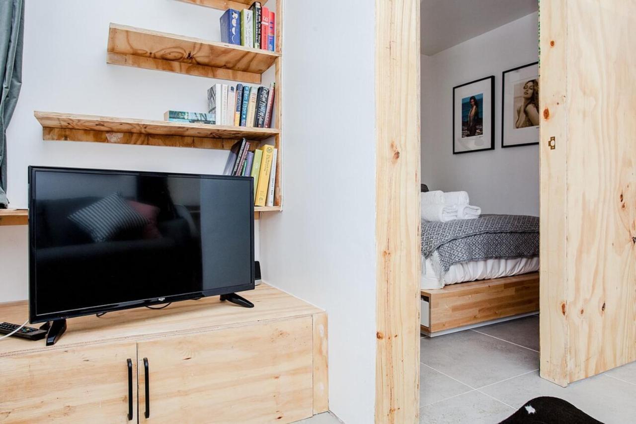 Modern Central 1Bd Flat In Clerkenwell - Sleeps 4! Лондон Екстериор снимка