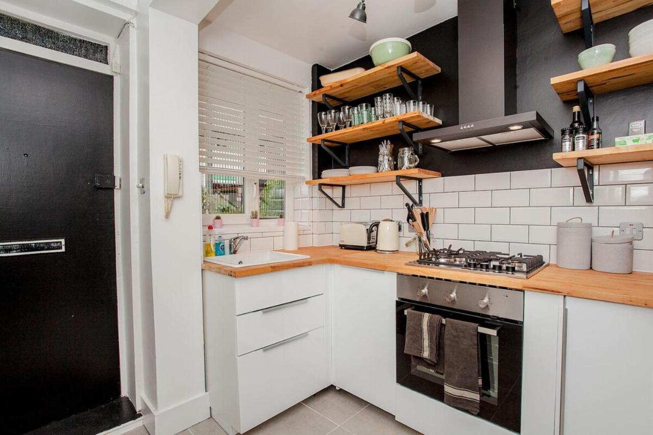Modern Central 1Bd Flat In Clerkenwell - Sleeps 4! Лондон Екстериор снимка