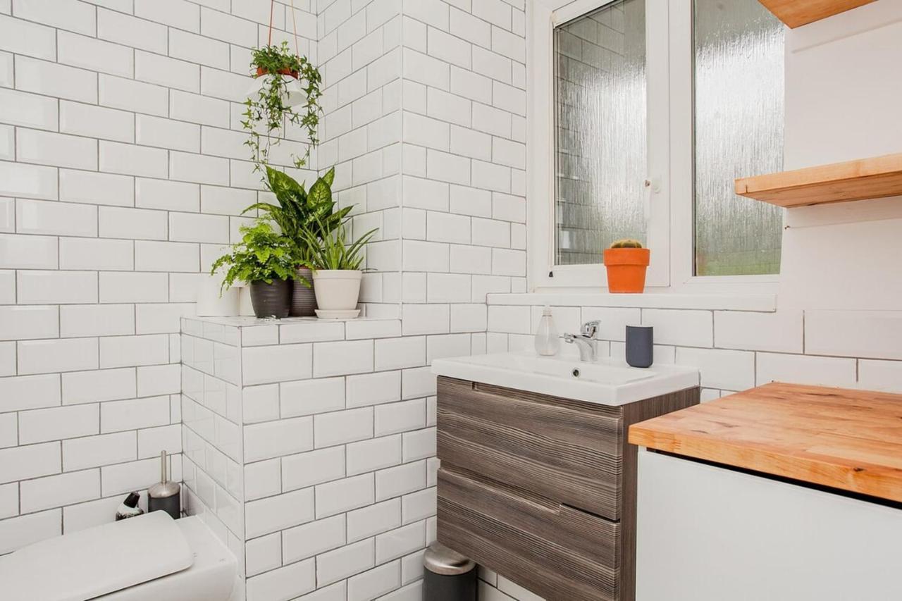 Modern Central 1Bd Flat In Clerkenwell - Sleeps 4! Лондон Екстериор снимка