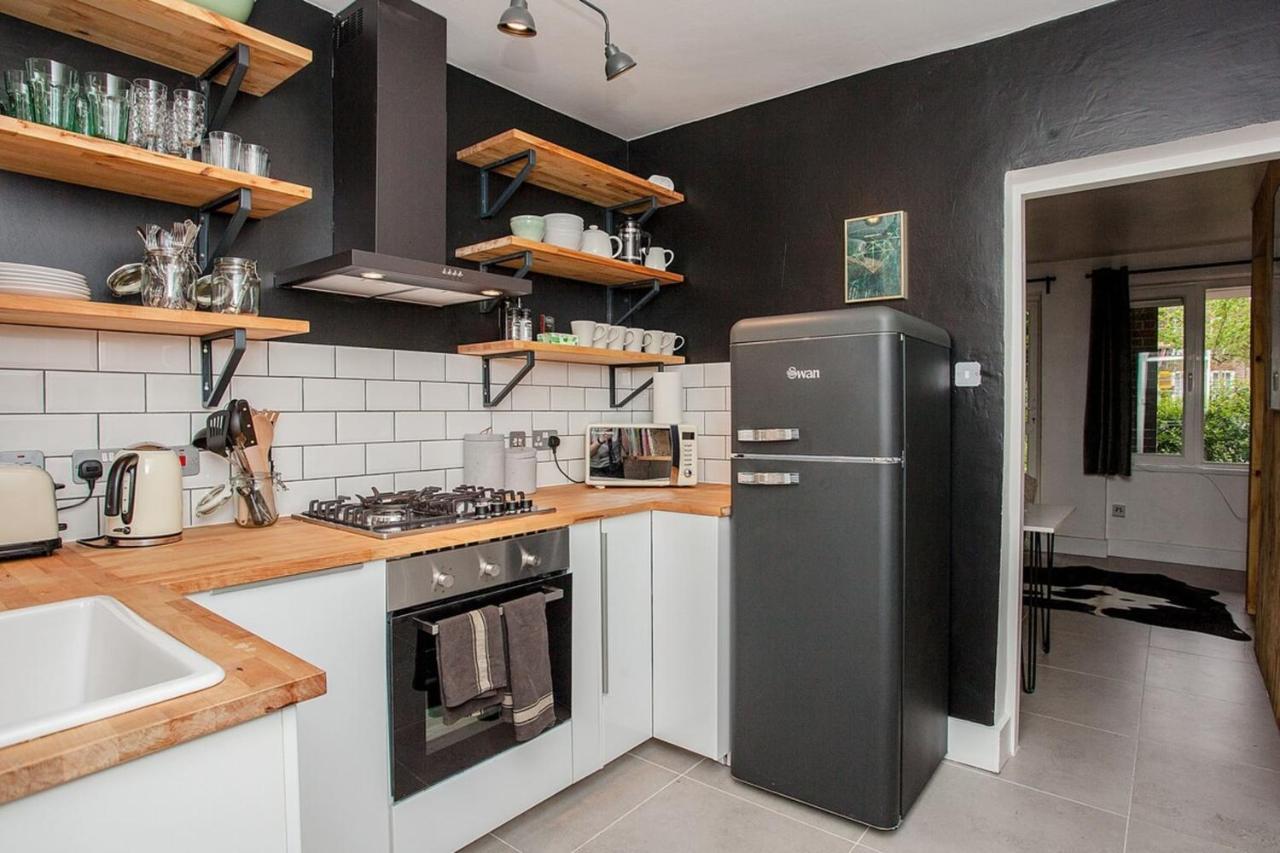 Modern Central 1Bd Flat In Clerkenwell - Sleeps 4! Лондон Екстериор снимка